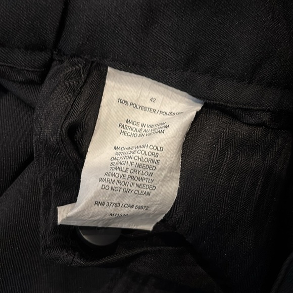 PGA Tour Men's black golf Flat Front Shorts - Picture 3 of 3